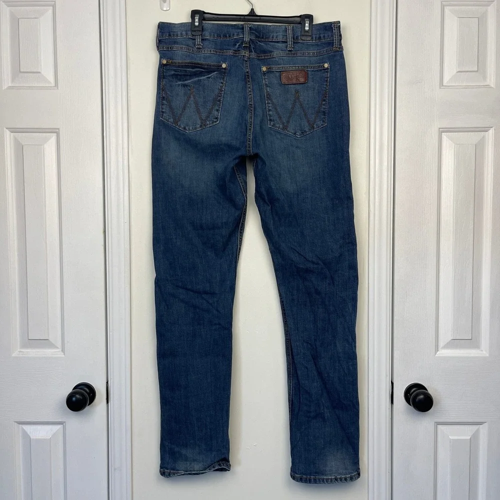 Wrangler Retro Slim‎ Straight Jeans Mens 36x35 Medium Wash Blue Jeans 10WLT88BZ